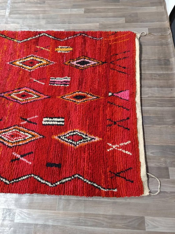 Tapis berbère marocain décoré 250cm x 150cm – Wool (photo 6 of 10)