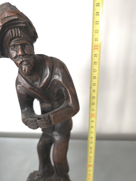 Image 1 of Oosterse man (hout) 