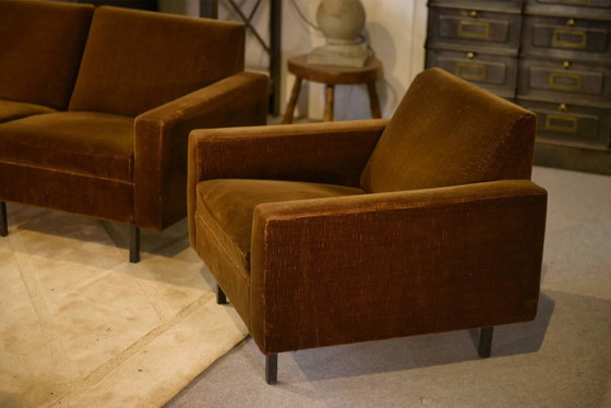 Set divano e 2 poltrone in velluto marrone degli anni '60. – Set da salotto, Design (photo 6 of 17)