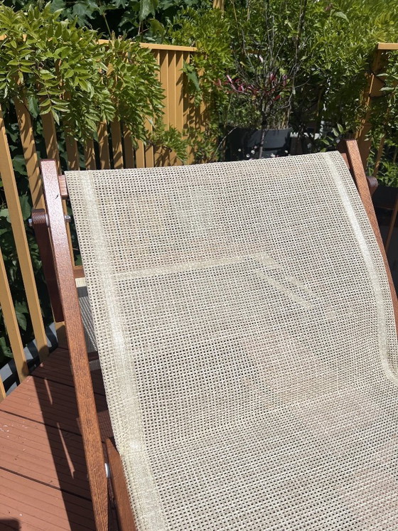 Image 1 of 2x Italiaanse houten ligstoelen met zonnescherm