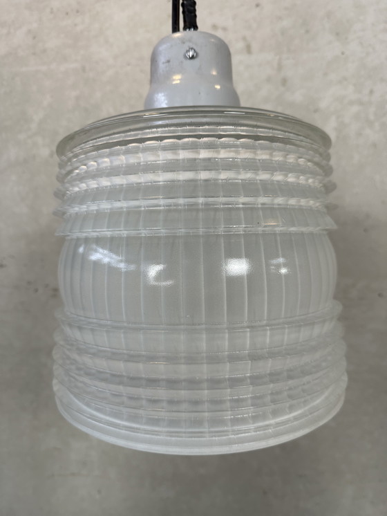 Image 1 of Lampe suspendue industrielle vintage - Europhane (verre dépoli)