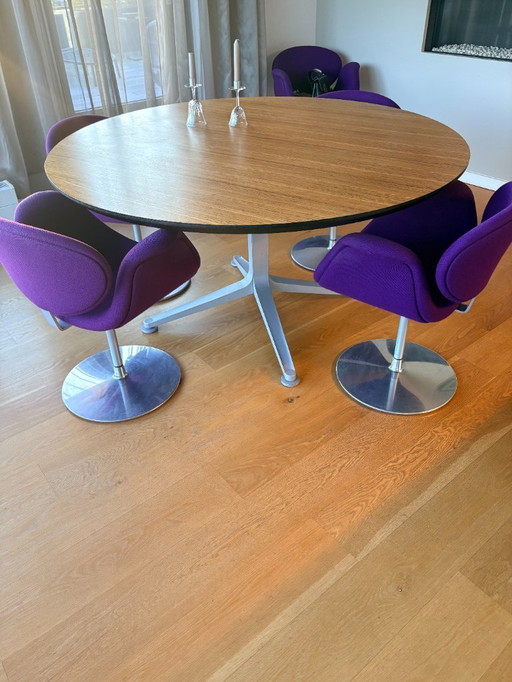 Zanotta runder Esstisch