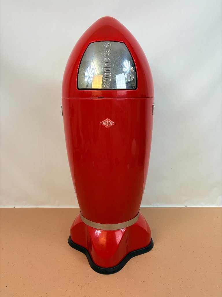 美品　WESCO SPACEBOY RED Wesco Spaceboy trash bin | €225 | Whoppah