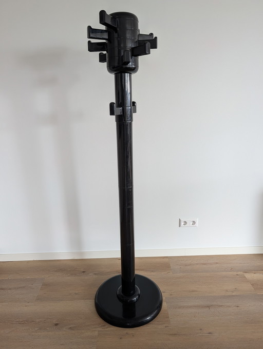 Schwarzer Vintage Myers 2000 Kleiderständer