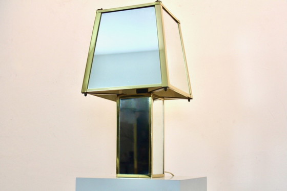 Lampada da tavolo geometrica in ottone e specchio, Belgio, anni '70, Lampade da tavolo, Hollywood Regency (foto 2 di 11)