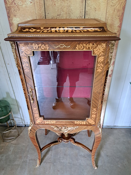 Image 1 of Vitrina clásica de 1 puerta chapada en rosa, vitrina de porcelana.