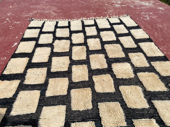 Image 1 of Beni Ourain tapijt 230x160 cm – Zwart-crème geruit Marokkaans wollen tapijt – Handgemaakt Berber tapijt