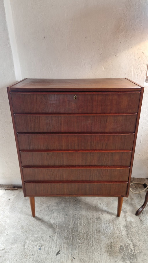 Vintage Danish design chest of drawers with 6 drawers