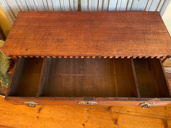 Image 1 of Niederländische antike Eichenkommode