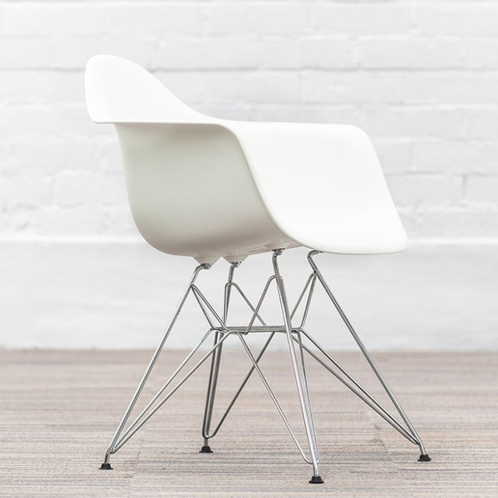 Image 1 of Vitra Eames Plastic Armchair Dar Club Chair