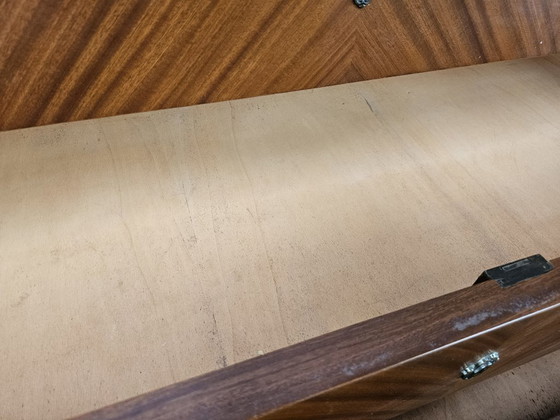 Image 1 of Cómoda de los años 80 en nogal, palisandro y arce.