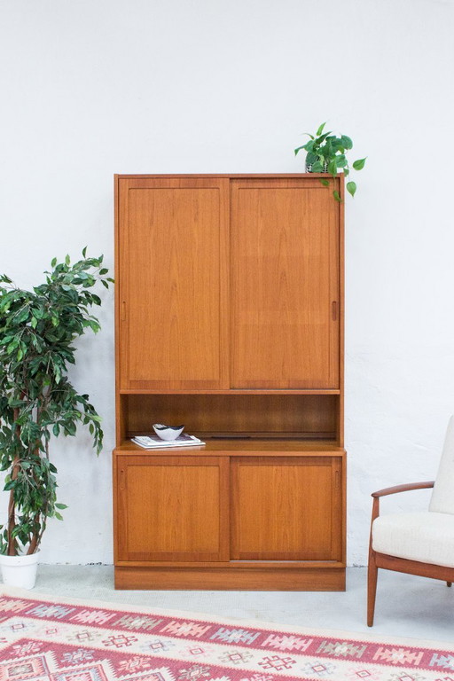 Poul Hundevad highboard cabinet vintage teak