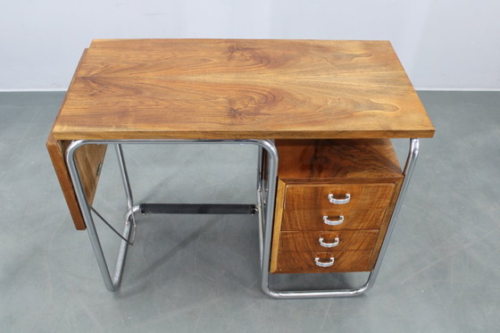 Image 1 of Escritorio infantil Bauhaus de los años 30 con hojas abatibles en nogal y cromo