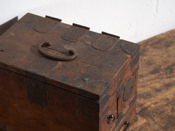 Antico Baule Giapponese per Documenti con Cassetti e Ferramenta in Ferro – Tansu Portatile – Periodo (photo 15 of 40)