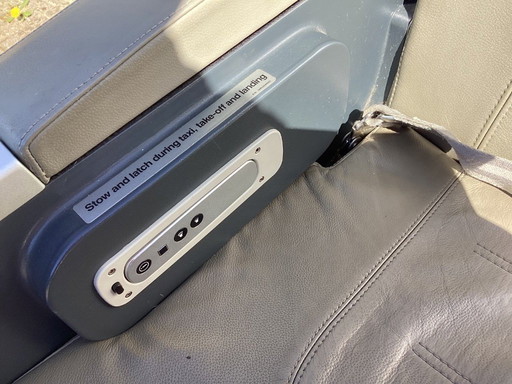 Sedili in pelle vintage di classe business dell'aereo A320