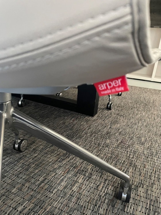 Image 1 of 9x sedie da conferenza Arper Catifa in pelle. 6 beige chiaro, 3 beige