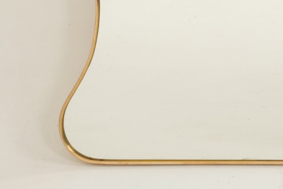 Image 1 of Specchio in ottone dorato nello stile di Gio Ponti e degli anni '80.