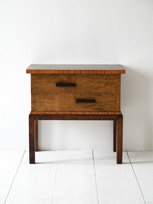 Table de nuit Art déco scandinave des années 1930 en bois de ronce