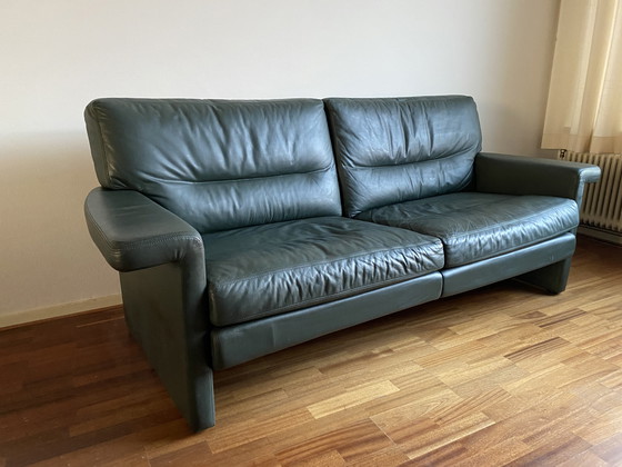 Image 1 of New Sity green leather three-seater sofa