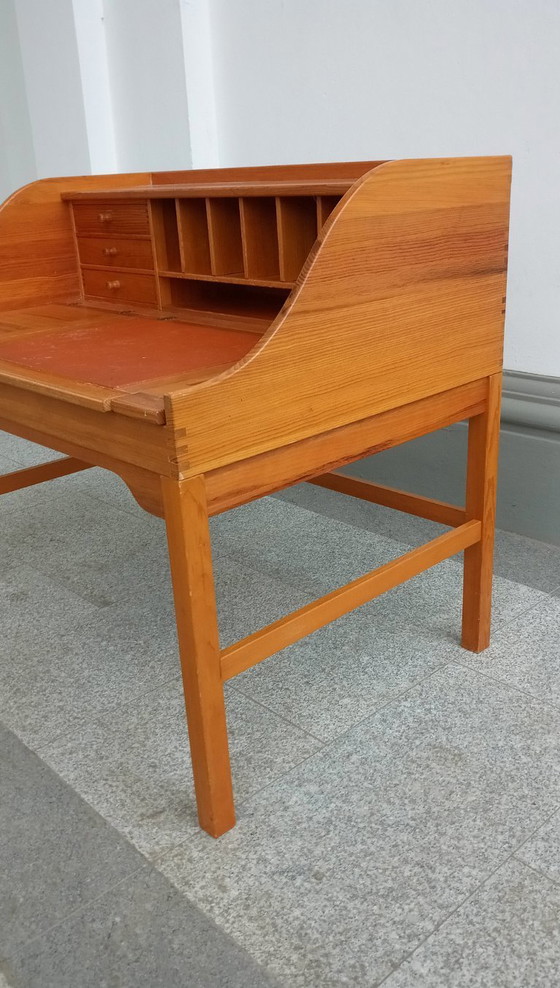 Image 1 of Bureau in Oregon Pine van Andreas Hansen voor Hadsten Träindustri