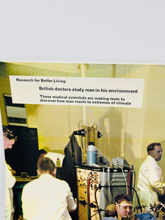 Image 1 of Set di 7 foto in cartone "ricerca per vivere meglio"