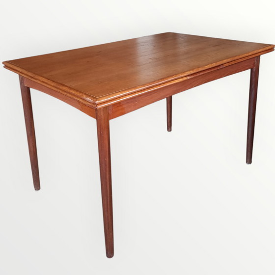Image 1 of Vintage extendable dining table