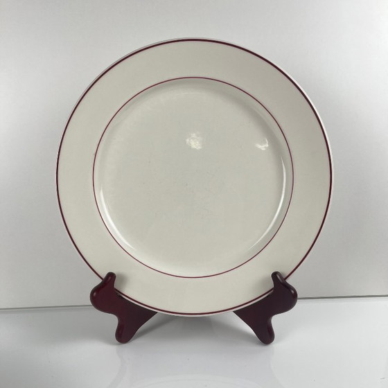 Image 1 of Juego de 6 platos llanos Villeroy & Boch, borde burdeos/morado, siglo XX.