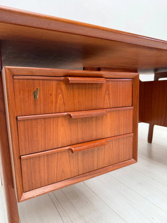 1960s Vintage Danish Design Teak Desk Model 75 by Gunni Omann for Omann Jun, Wood, Brown, Mid Century Modern (photo 5 of 17)