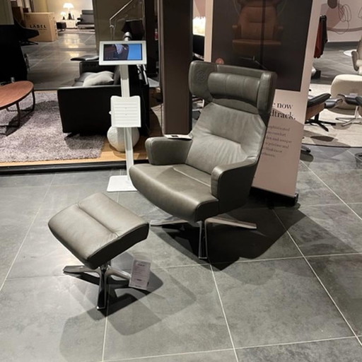 Conform Myplace with sound relaxfauteuil met hocker – Leather
