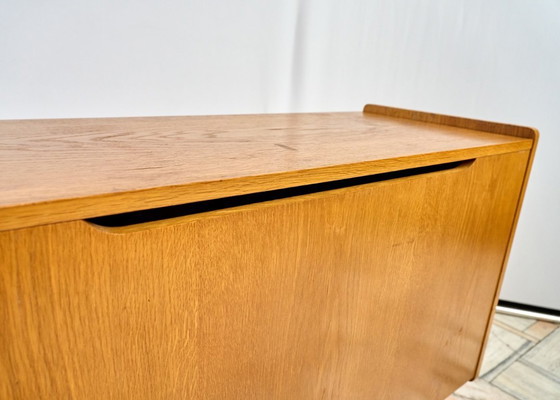 Image 1 of Mobiletto da letto vintage, anni '60, Cecoslovacchia