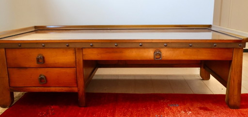 Coffee table by Roche Bobois