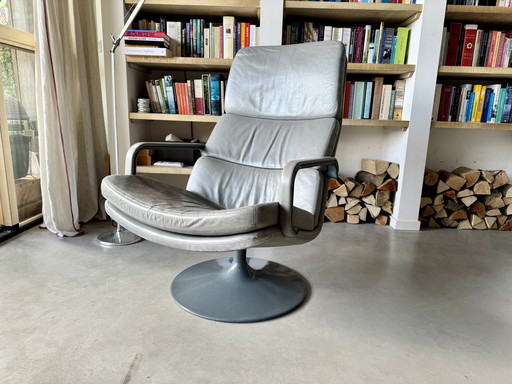 Fauteuil Artifort F142 met tulpvoet