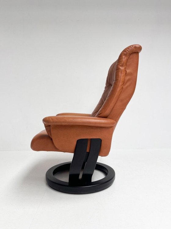 Poltrona reclinabile con pouf Hjort Knudsen, anni '90 – Poltrone relax, Leather, Wood, Vintage (photo 12 of 20)