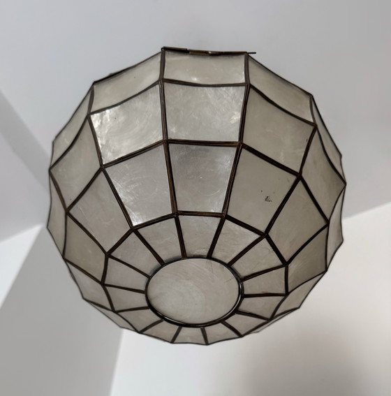 Image 1 of Mother-of-pearl and brass spherical suspension from the 60s