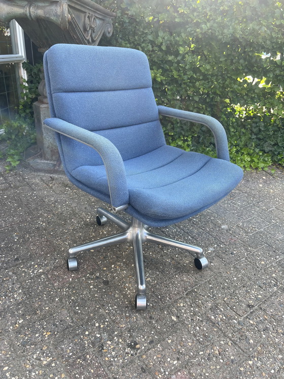 Image 1 of Canale di artefatti burocratici, Geoffrey Hardcourt