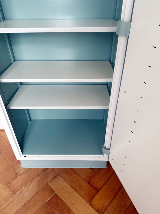 Image 1 of Armadio in acciaio 1950 di Maquet