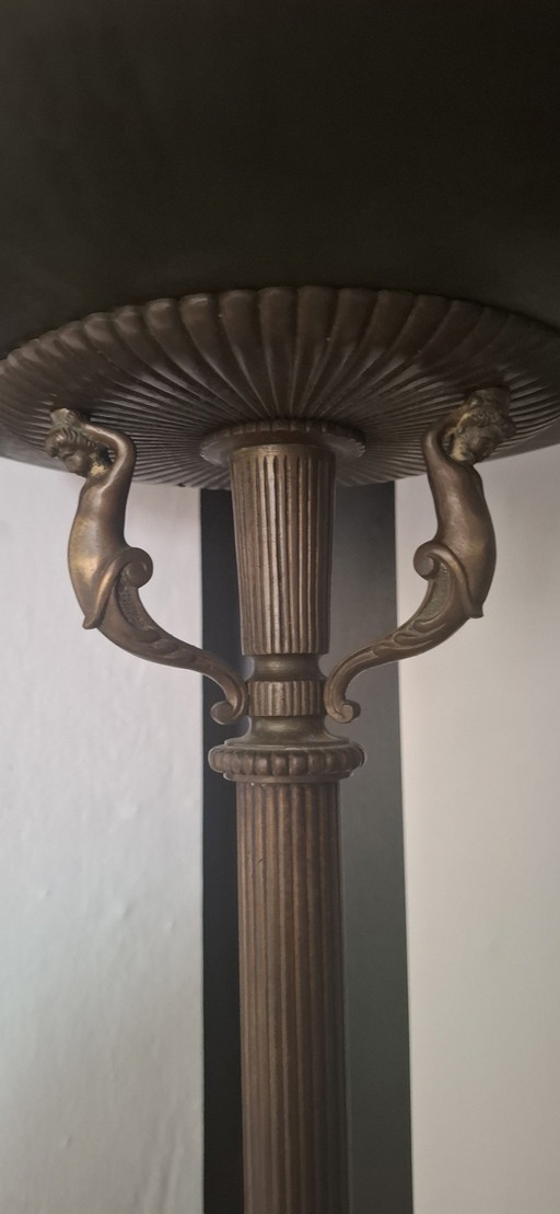 Lampadaire en bronze de 180,5 cm de haut !
