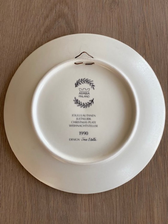 Image 1 of Arabia Finland Christmas plate 1990 Tove Slotte