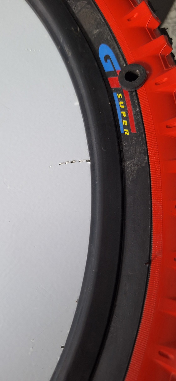 Image 1 of Vintage Jaren 90 IKEA Volda Fietsenband Spiegel