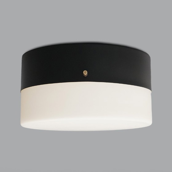 Image 1 of Plafonnier en verre blanc opale, années 1950