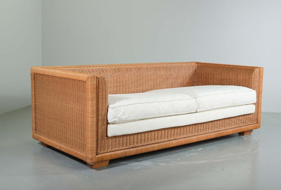 Image 1 of Luxurious Mid-Century Italian Design Gasparuzzii Reed White Lounge Greenhouse Sofa. Italy, 1980s