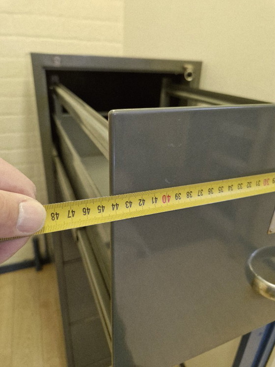 Image 1 of Cassettiera in acciaio Gispen, anni '50