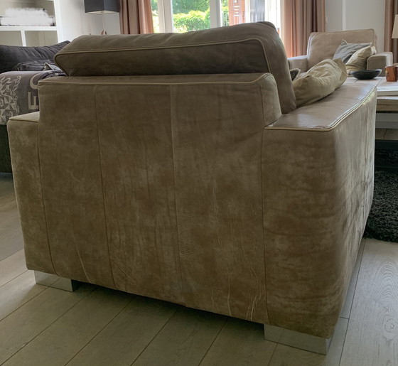 Image 1 of Fauteuil en cuir / Love seat (2x)