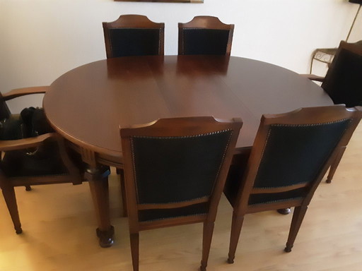 Table de salle à manger avec 6 chaises