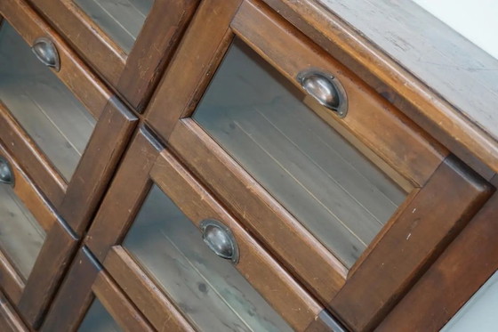 Image 1 of Armario de mercería holandés antiguo de pino, mediados del siglo XX