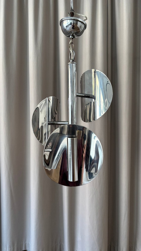 1970s Space Age chrome chandelier – 3 lights – Pendant lamps, Aluminium (photo 4 of 12)