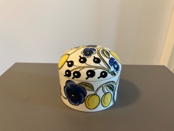 Image 1 of Arabia Paratiisi floral tableware and Arabia Teema ecru tableware