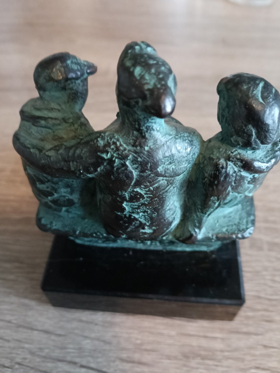 Image 1 of Bronze figurine Karin Beek
