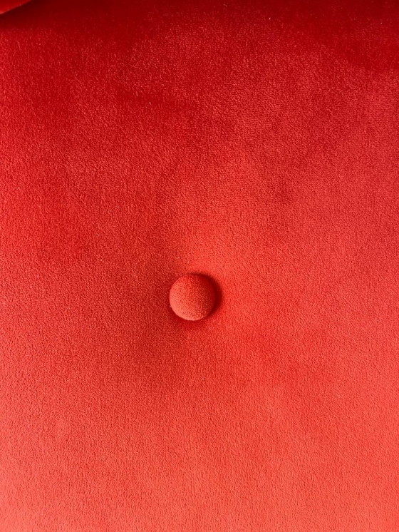 Image 1 of Poltrona / divano letto rosso-arancio – Kave Home – Effetto camoscio / velluto