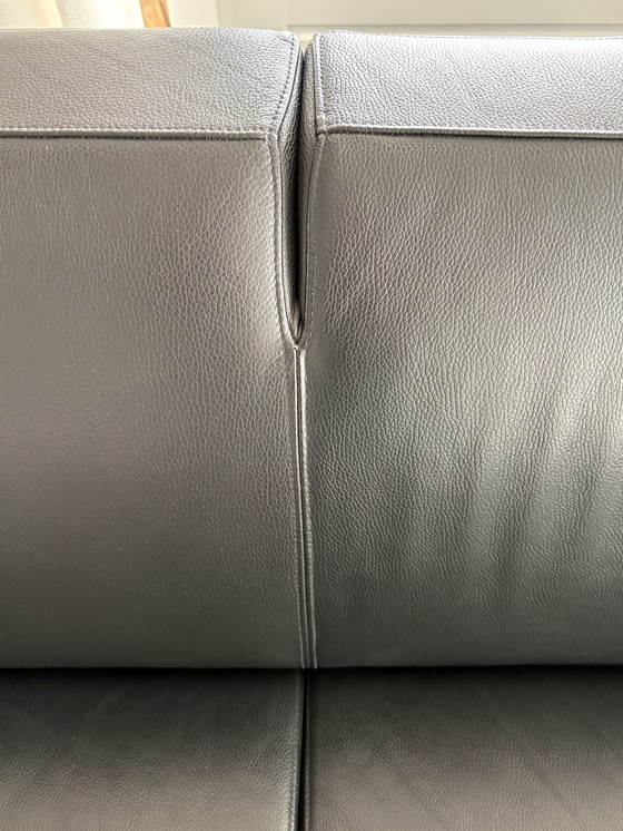Image 1 of Artifort Mare, 2.5-seater sofa in black leather.